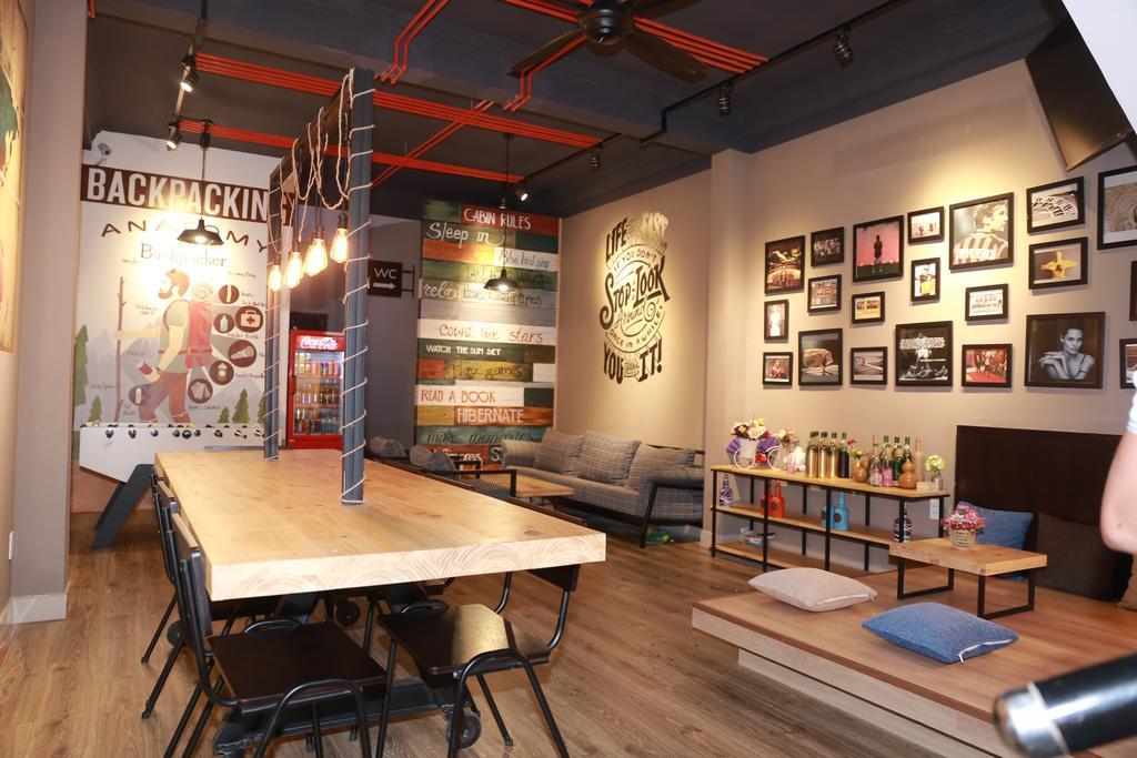 Barney'S Danang Backpackers Hostel Eksteriør billede